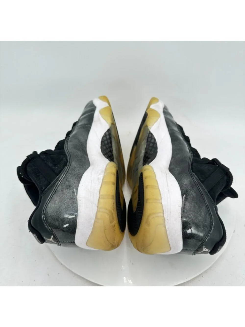 Nike Air Jordan 11 Men Size 10.5 528895 010 Black White Metallic Silver Shoes